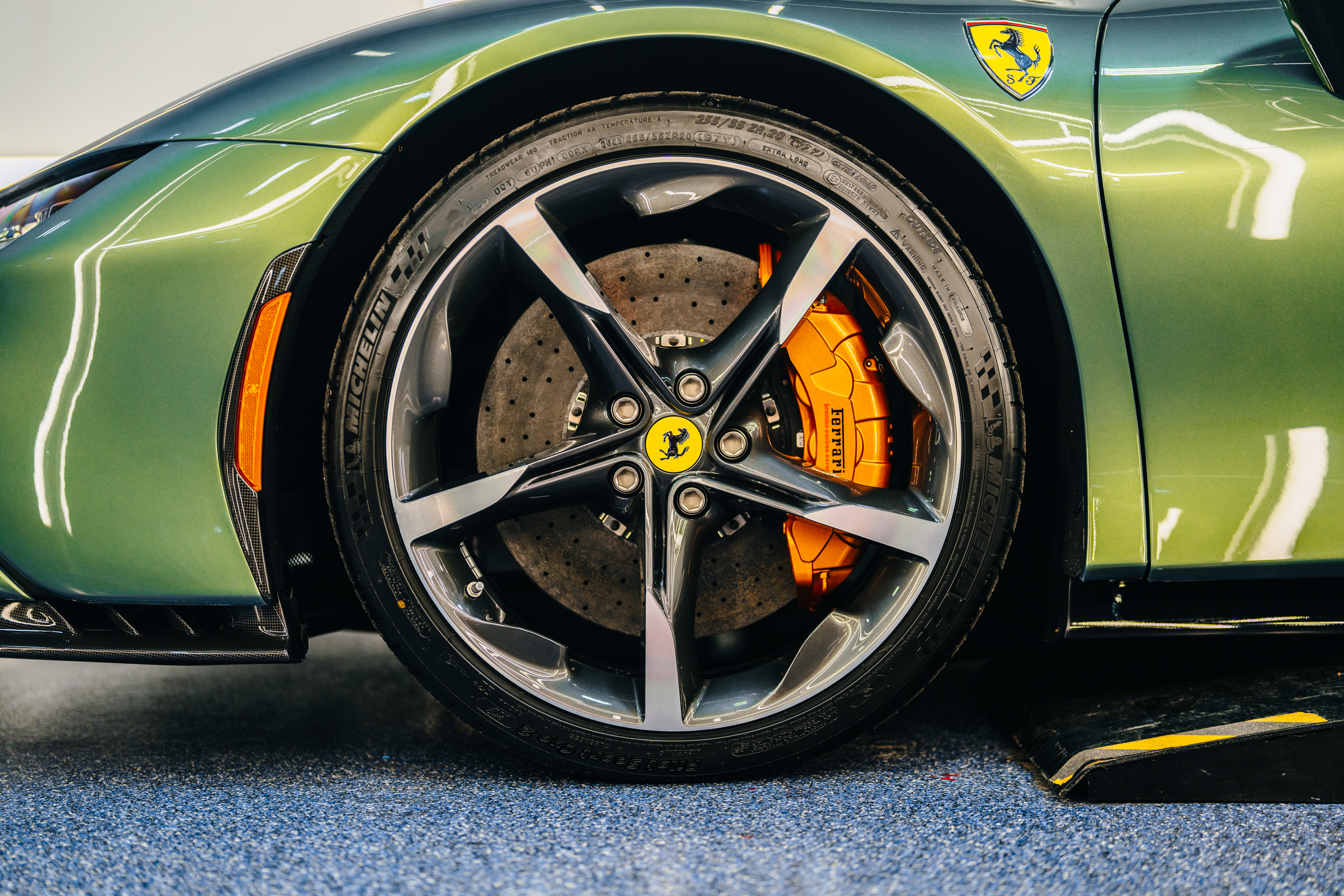 Ferrari SF90 wheel and brake caliper detail